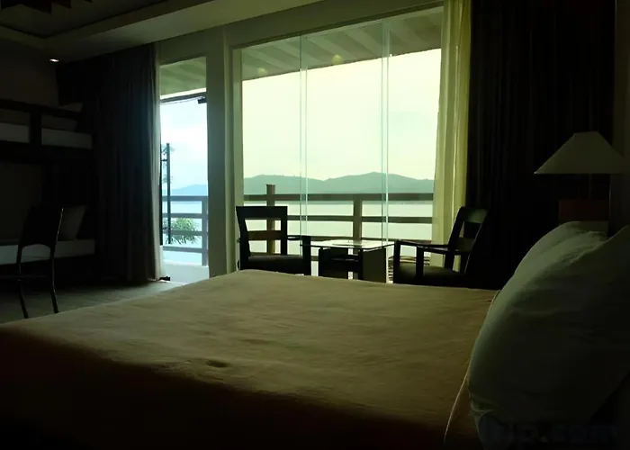 Anilao Awari Bay Resort Batangas
