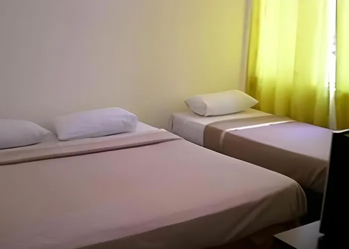 Cozzi Hotel Tanjung Tanah Merah