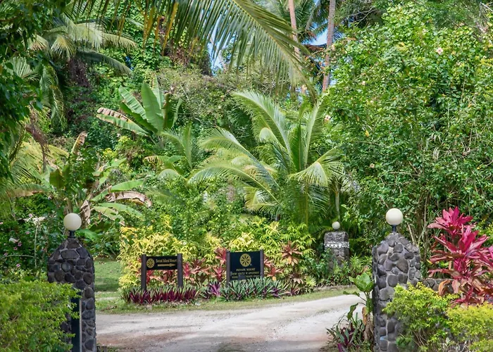 Savasi Island Resort Savusavu