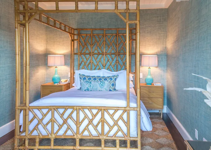 Eleven Bahama House Hotel Dunmore Town