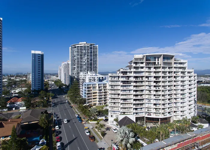 Broadbeach Savannah Resort