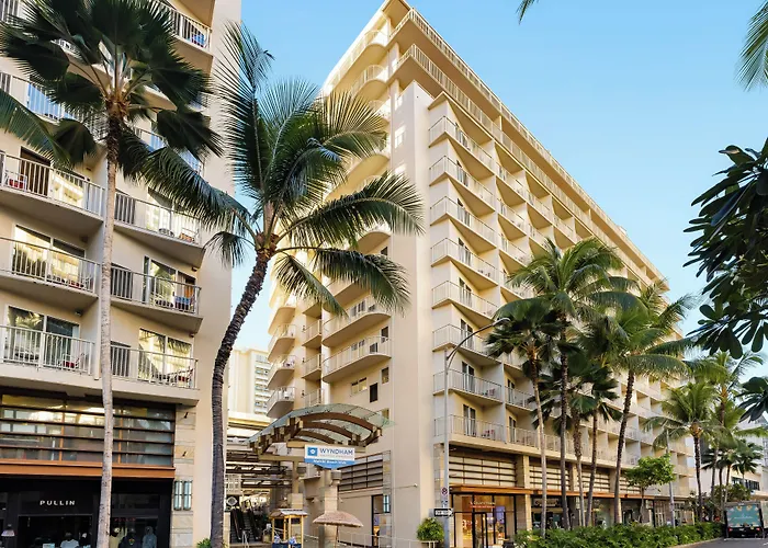 Club Wyndham At Waikiki Beach Walk Honolulu