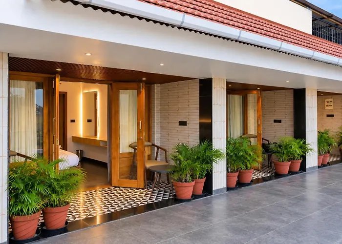 Mount N Mist Hotel Ooty