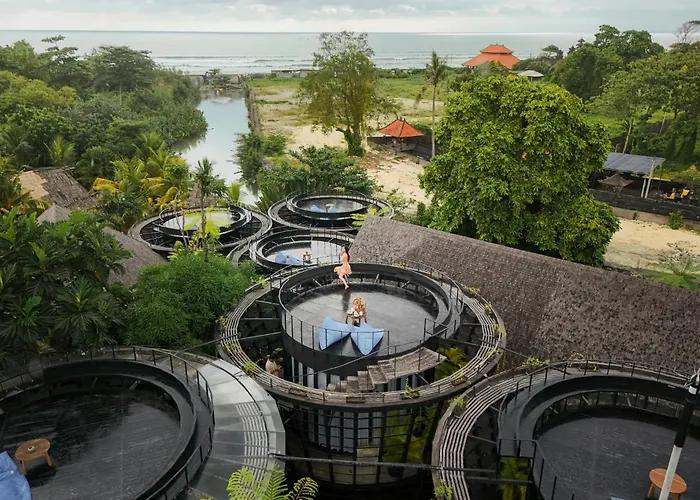 Canggu Cabana Beach Resort By Ini Vie Hospitality