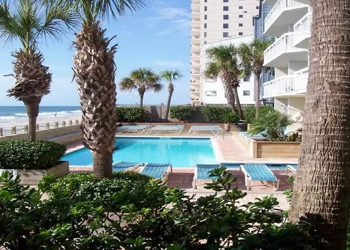 405 Waters Edge Hotel Garden City