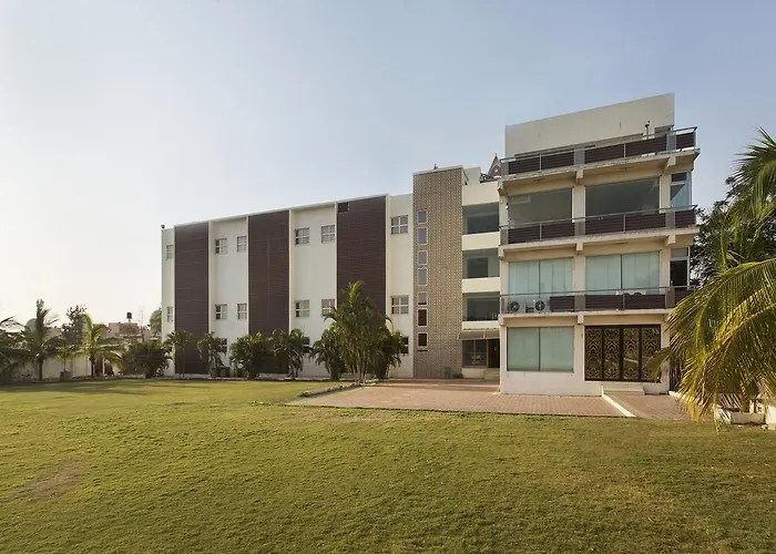 Oyo 14068 Rendezvous Resorts Aurangabad 