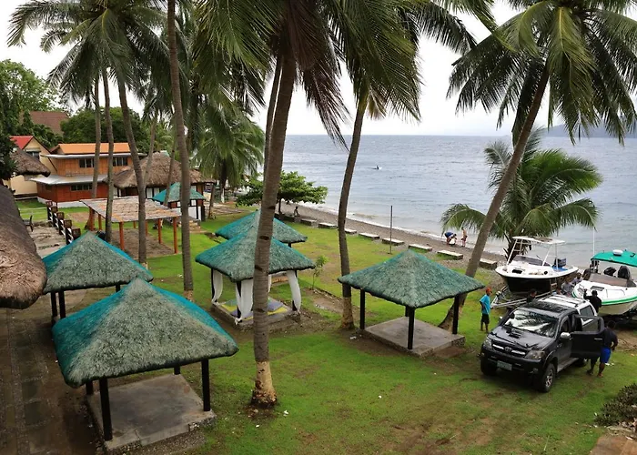 Saltitude Dive & Beach Resort Mabini 