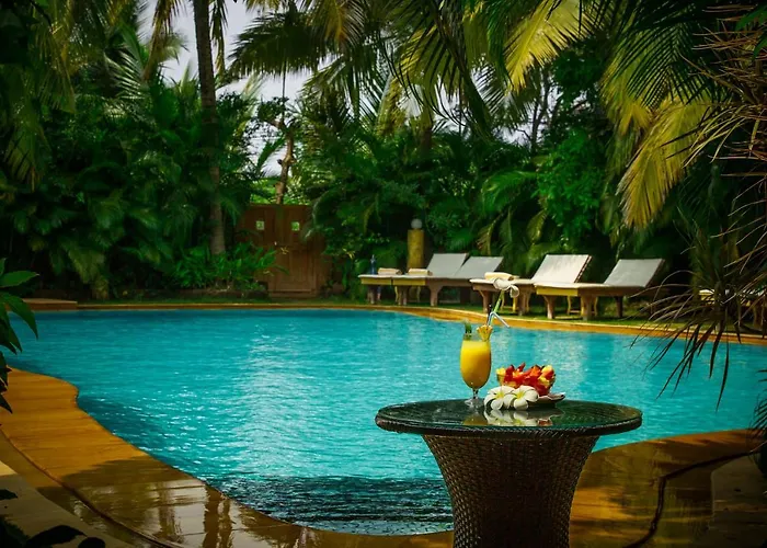 Papa Jolly Eco Resort-Near Morjim Beach