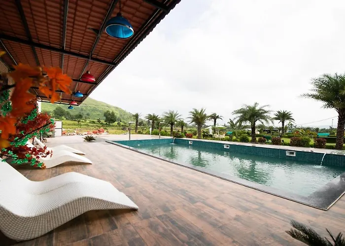 Palette - Nova Strawberry Hills Resort Saputara